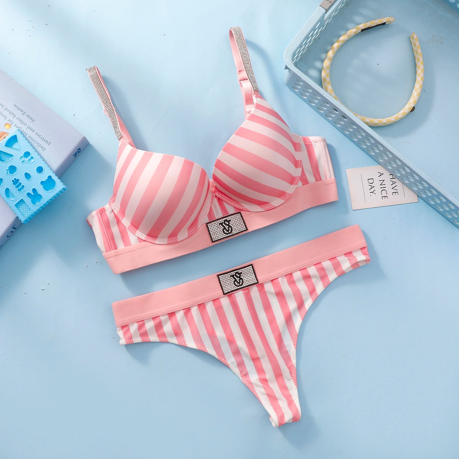 Victoria s Secret Lingerie Comfortable Breathable Underwear Set Women Bra And Panties Set Lace Push Up Wireless