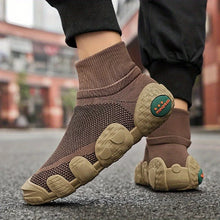 2025 New Summer Breathable Hollow Mesh Shoes, Casual Sports Shoes, Fashionable and Versatile Men's Shoes
