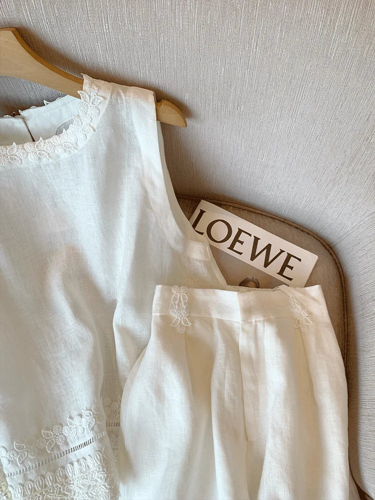 Summer 2025 Women's Embroidered Lace Trim Linen Two-Piece Set Sleeveless Top And Shorts Outfit Elegant And Proper Fashionable