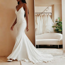 Customized Modern Simple Satin Wedding Dresses V-neck Spaghetti Straps Backless Formal Pleated Bridal Grown vestidos Sweep Train