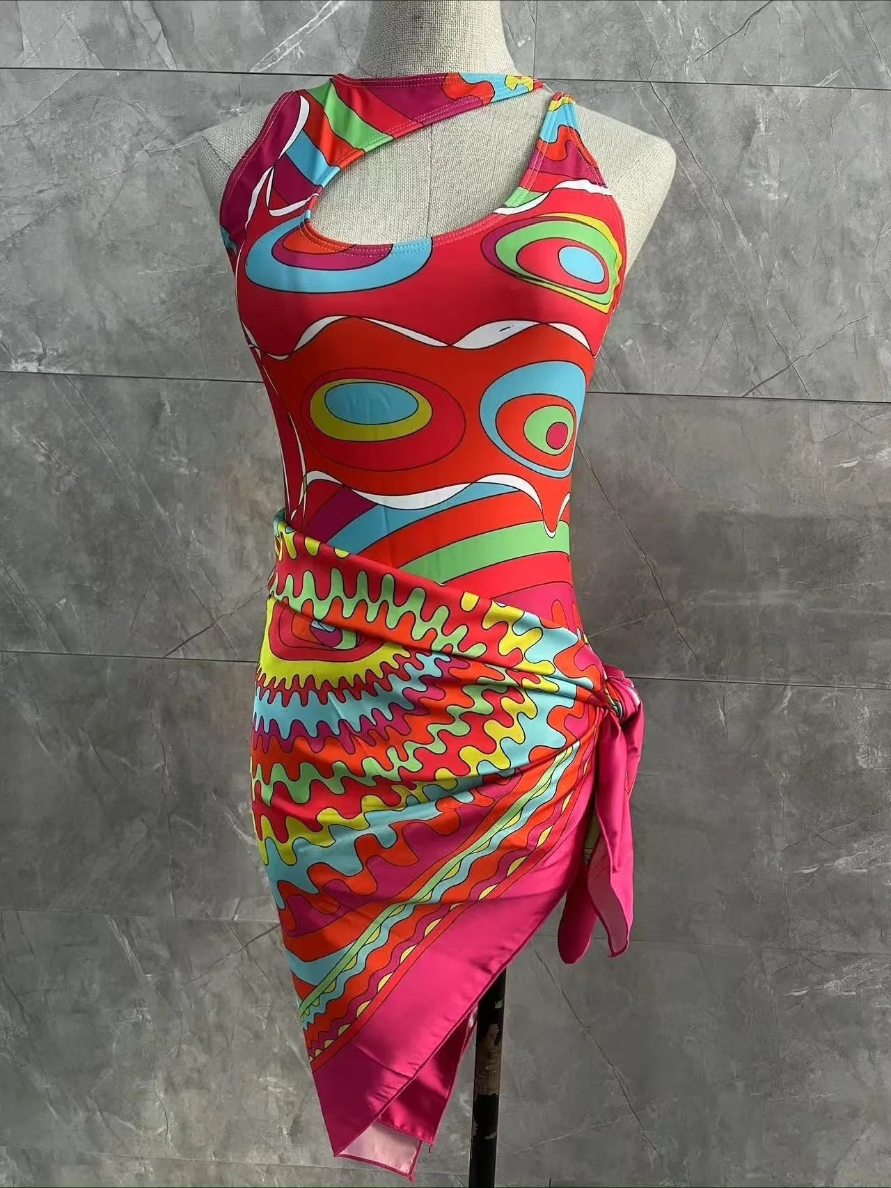 2026 Fashion Design Women's Red Scarf Sling Swimsuits Classic Brand Lady Scarf Bikini Sets with Letter Signature Logo