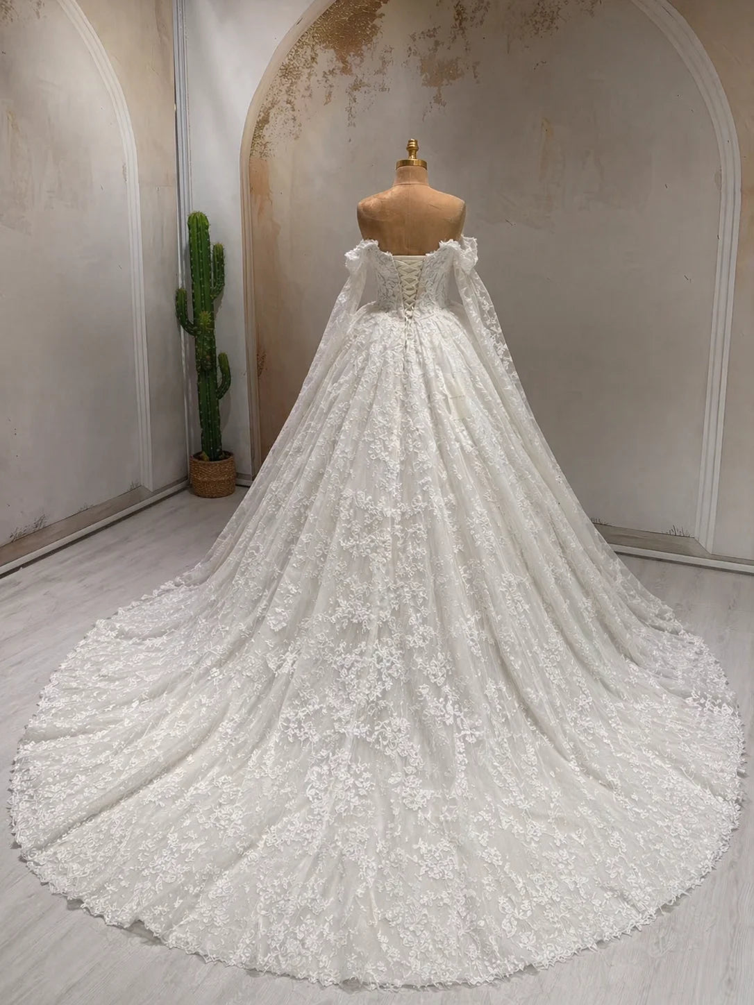 Elegant Lace Long sleeves Wedding Dress Off Shoulder Princess Ball Gown Sweetheart Bridal Dress Long Train Vestido De Novia