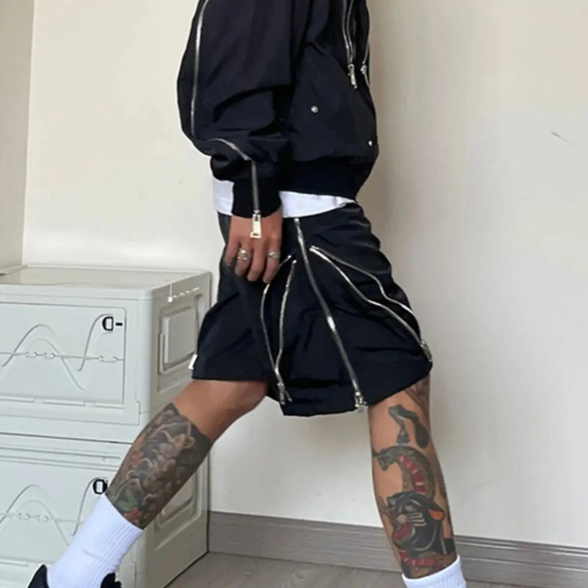 American style high street wind assault shorts men Multi-Zipper design Harajuku casual tooling outdoor five-point pants summer
