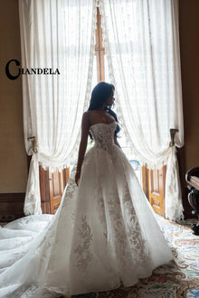 CHANDELA Trendy A-line Wedding Dress Bridal Sleeveless Tulle Lace Appliques Lacing up Brush Train Vestidos Para Mujer Customised