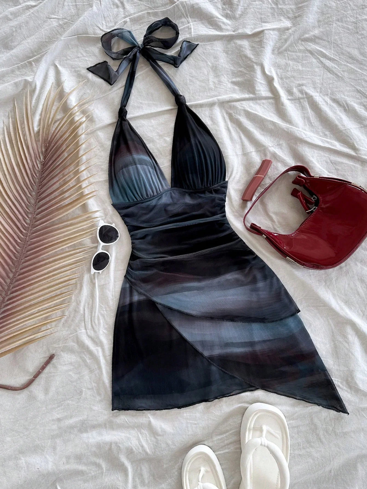 2025 Fashion Design sense Chiffon sleeveless sexy tight deep V short sexy pure backless dress