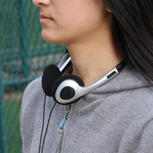 Portable Headphones Personality Retro Headset Black Fashion Style Headset Over Ear Earbud 3.5mm Wired Headset Photo Props