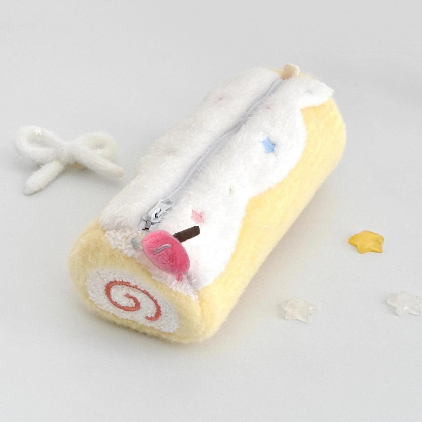 INS Fashion Korean Cream Swiss Roll Plush Pencil Case Student Desktop Storage Stationery Pen Bag Cute Girl Makeup Bag