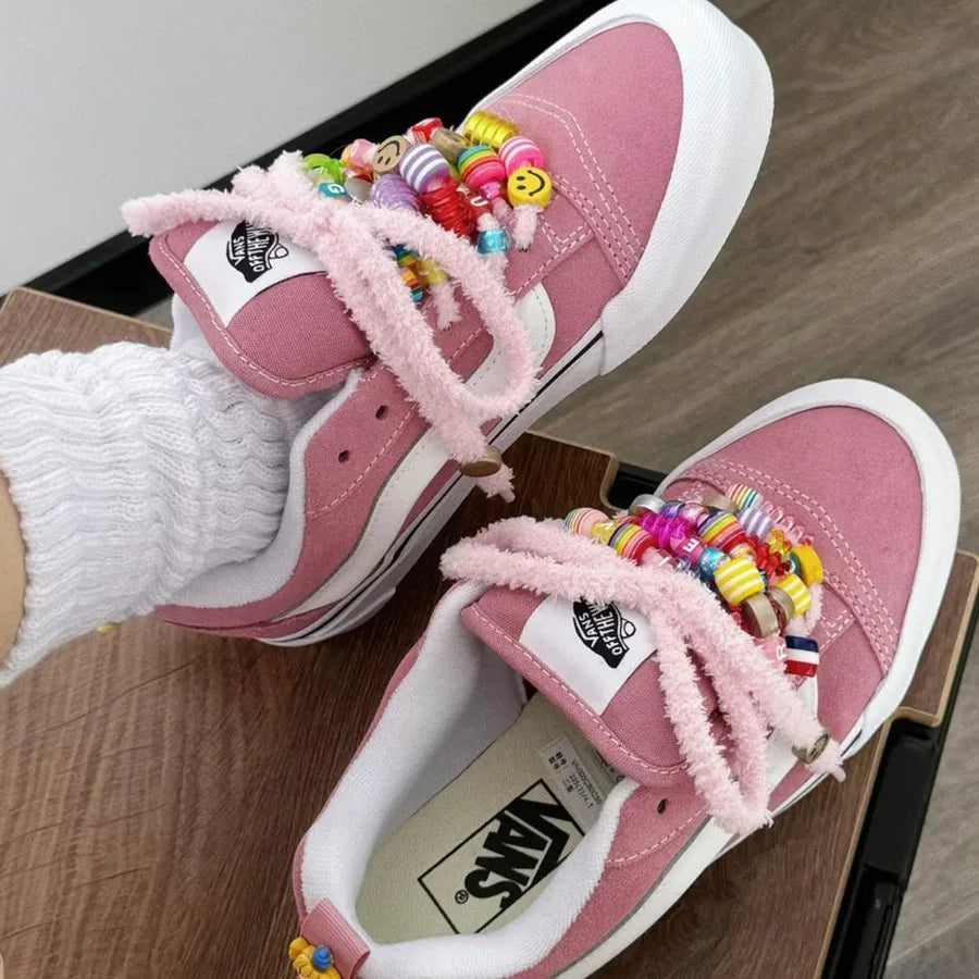 Beauty Cute Plush Shoelaces Men Women Winter Caterpillar Trend Personality For Sport Casual Basketball Sneakers DE Training Shoe
