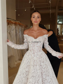 Customized Elegant Lace Off-Shoulder Bridal Dress Long Sleeve Ball Gown Wedding Dress Glamorous Bridal Gown for Formal Weddings