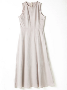 Spring/Summer elegant minimalist slim-fit apricot round neck sleeveless umbrella dress suitable for casual outings and holiday g