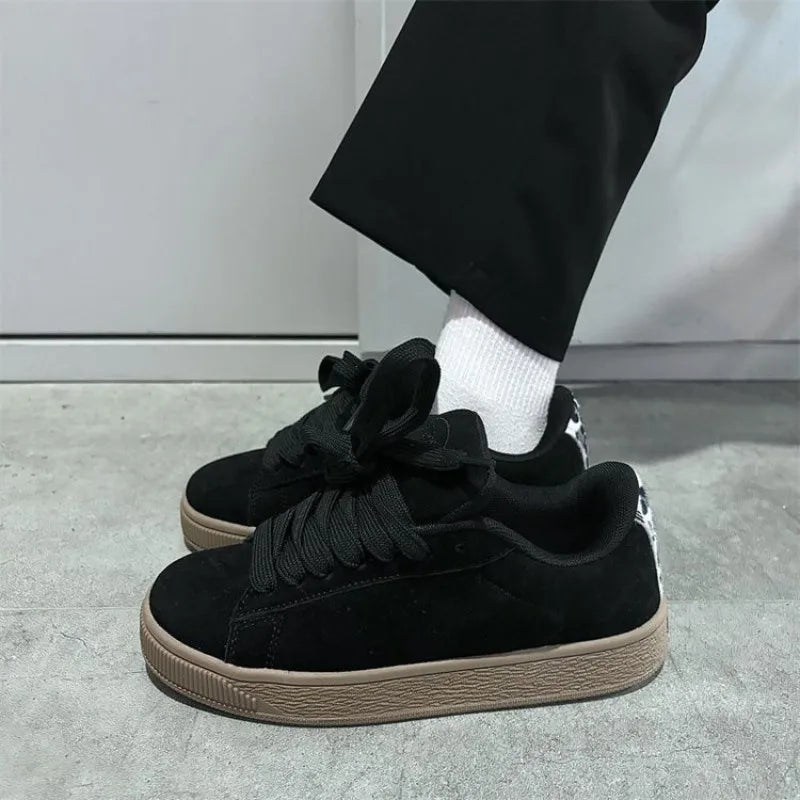 Platform Casual Shoes  Spring Autumn New Men's Fashion Cross Tied Vulcanized Shoes Comfortable Outdoor Non Slip Sneakers