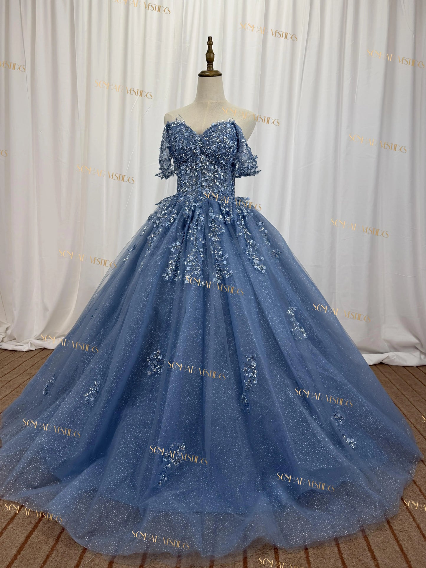 Shiny Party Dresses 15 Quinceanera Dresses Ball Gown Elegant Off Shoulder 15 Year Old Dress Customized Prom Gown Plus Size