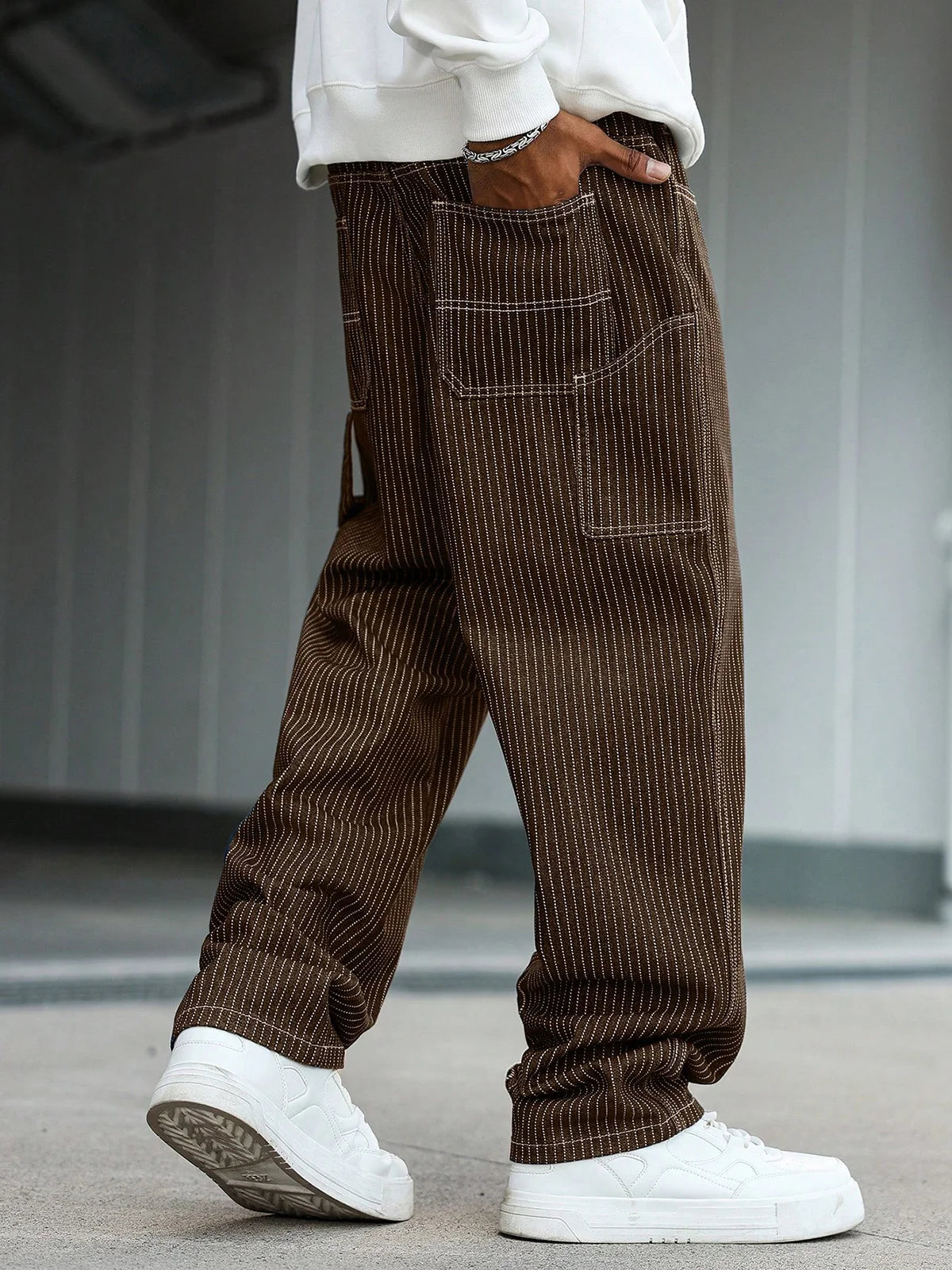 Men's vintage brown-and-white thin pinstripe loose wide-leg denim trousers, Y2K workwear street-style unisex casual jeans