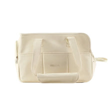 Pets go out and pack puppies. Portable one-shoulder bags are suitable for cats and small dogs to carry outdoors than bears.