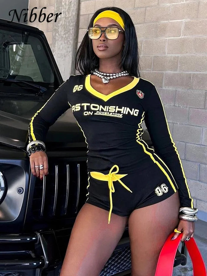 Ensemble de survêtement 2 pièces pour femme Nibber, haut court moulant à lettres imprimées et short, tenue de sport décontractée et dynamique