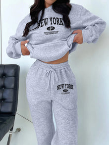 New York Print Two piece Set Casual Kangaroo Women's Casual Fashion Round Neck Sweatshirt, Solid Color Long Sleeves Sweatshirt,