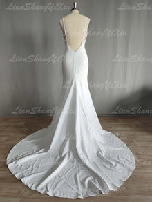 Customized Modern Simple Satin Wedding Dresses V-neck Spaghetti Straps Backless Formal Pleated Bridal Grown vestidos Sweep Train