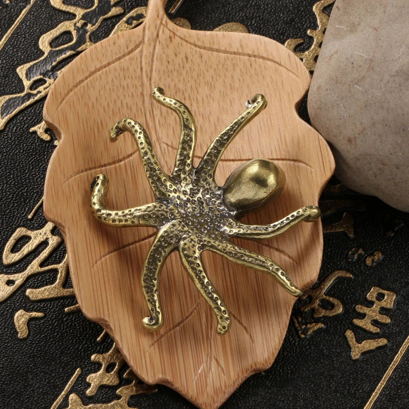 Brass Retro Octopus Cuttlefish Creative Marine Organism Office Desktop Ornament Accessories Small Tea Pet  Souvenir Gifts