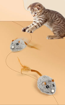 Fun Realistic Cat Plush Mouse Toy, Interactive Running Mice with Dog Tail for Cats, Kitten Teaser Pet Toys for Indoor Play and