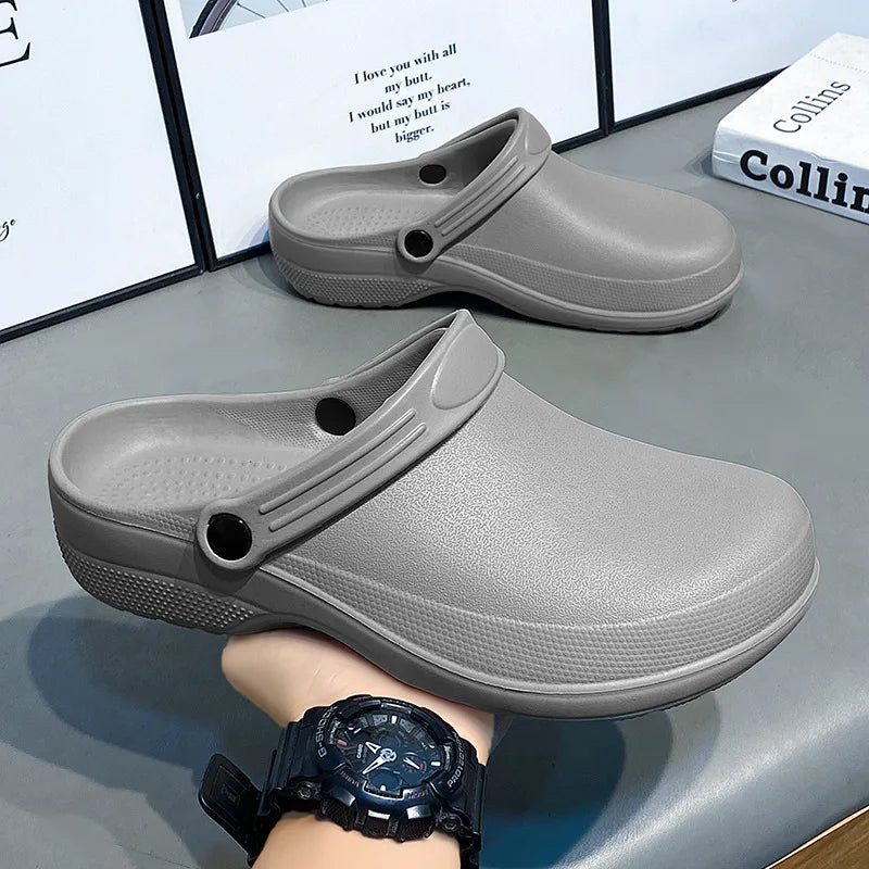 Summer Anti-Slip Slip-On Nurse Shoes Operating Room Slippers Headed Clogs Laboratory Cool Sandals Flat Heel Easy to Wear
