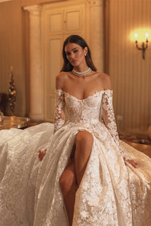 Customized Off-Shoulder Lace Wedding Dress Long Sleeve Sweetheart Bridal Gown with Train Formal Bride Dress for Women
