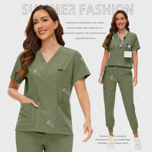 Fashion Surgical Uniforms Medical Scrub Set Doctor Nurse Clinical Workwear Nursing Suit Beauty Spa Work Clothes Scrubs Top Pants
