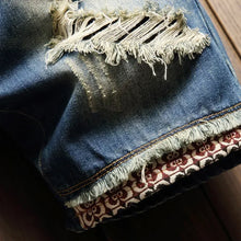 2025 Summer Ripped Denim Shorts Jeans Men's Five Quarter Loose Size Medium Pants Fashion Brand Personality Beggar