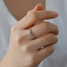 Skyrim Flying Angel Wings Women Ring Stainless Steel Finger Rings Kpop Fashion Wedding Band Jewelry Birthday Gift Wholesale
