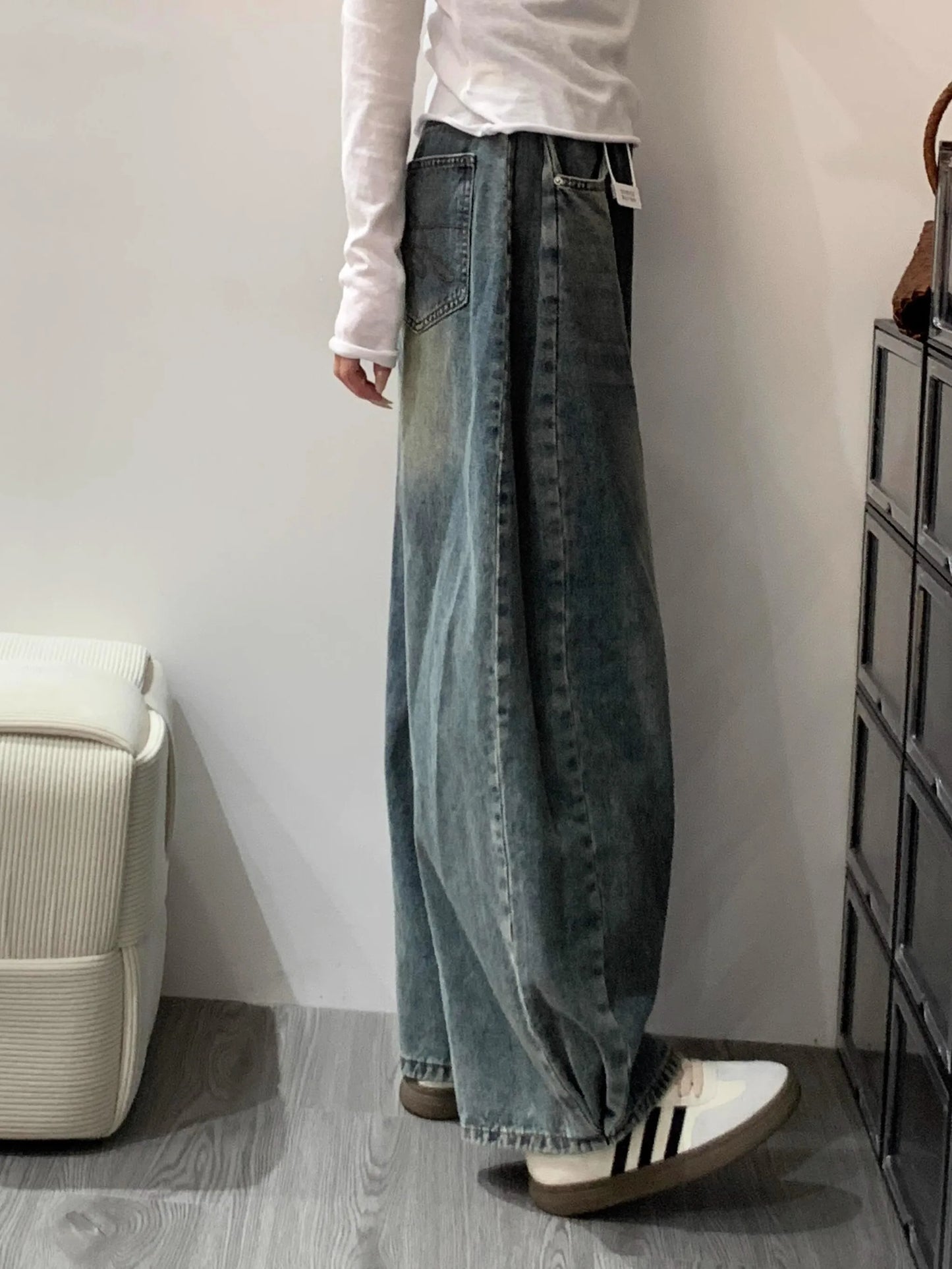 Retro Washed Distressed Knife  Denim Jeans High Waist Loose Fit Slimming Wide Leg Pants for plus Size Women Autumn