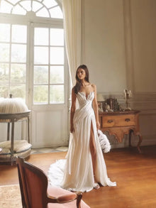 Verngo Chiffon Pleated Wedding Dress Strapless Side Slit Bridal Gowns Women Sweep Train Modern Bride Dresses Customized