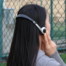Portable Headphones Personality Retro Headset Black Fashion Style Headset Over Ear Earbud 3.5mm Wired Headset Photo Props