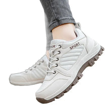 Large Size Climbing Shoes Fashionable All-Season Premium Non-Slip Outdoor Sports Women's Comfortable Mountaineering Footwear