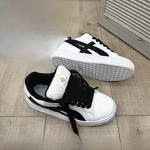 Retro Hong Kong Style Black Bread Shoes Unisex Casual Sports Sneakers Spring Autumn New Model Student Versatile Thick Bottom