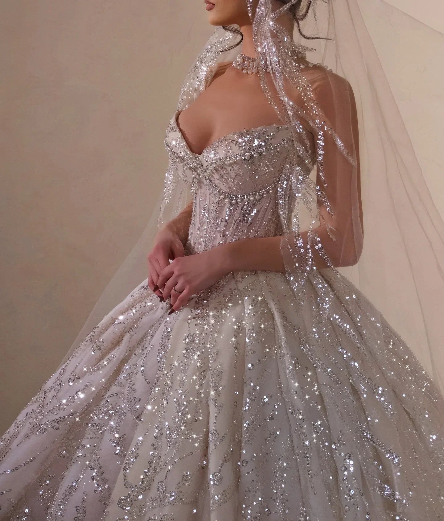 Luxury Sweetheart Sparkling Princess Wedding Dress Customized Sparkling Pearl Bridal Ball Dress Strapless A-line Bridal Dress