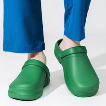 Non-Slip Closed-Toe Operating Room Slippers, Medical Closed-Toe Slippers, Hospital Clogs, Surgical Shoes for Departments, Dual-Use