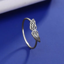 Skyrim Flying Angel Wings Women Ring Stainless Steel Finger Rings Kpop Fashion Wedding Band Jewelry Birthday Gift Wholesale