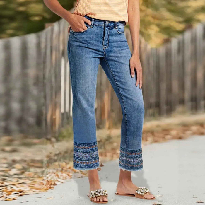 Jean droit pour femme (lot de neuf)