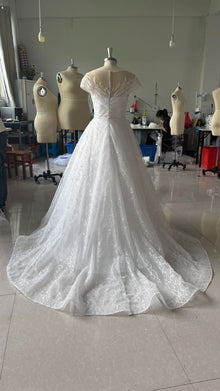 Off-shoulder Light Wedding Dress Bridal Main Yarn Lace Wedding Veil Small Trailing by Mirlaine Univers