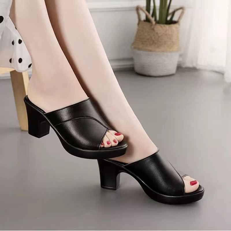 Heel Soft Leather Slip-resistant Thick Sole Peep-toe Sandals For Women