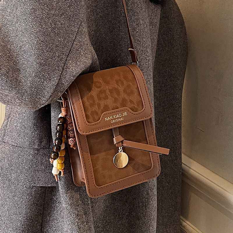 Leopard-Print Phone Bag Stylish Shoulder & Crossbody Bag