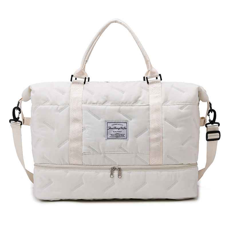 High-capacity Fitness Bag With A Dry-wet Separation Design