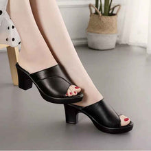 Heel Soft Leather Slip-resistant Thick Sole Peep-toe Sandals For Women