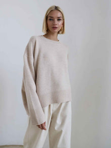 Loose And Versatile Knitted Pullover Sweater As A Base Layer