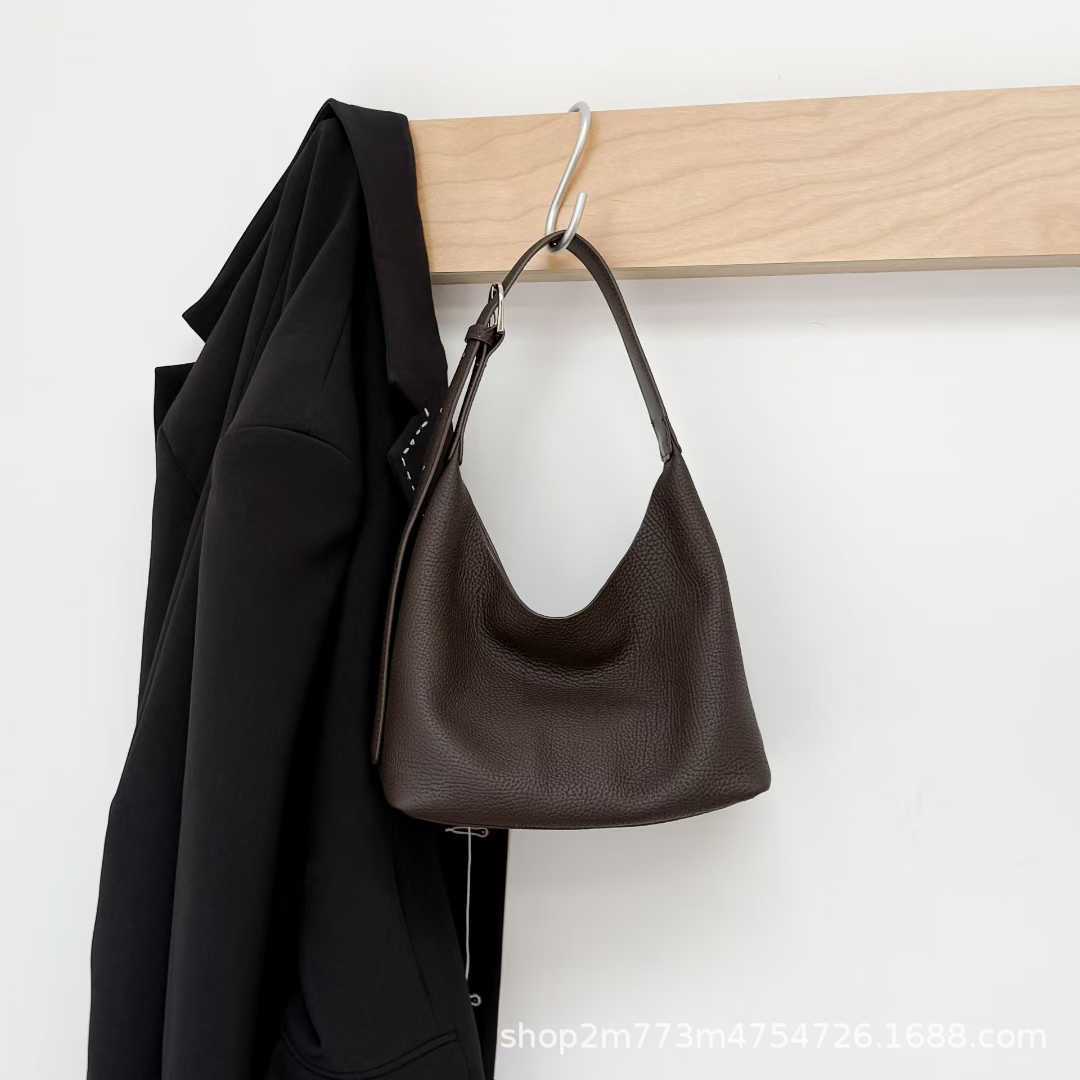 Chiond Top-Grain Leather Simple And Sophisticated Commuter ShoulderCrossbody Bag by Mirlaine Univers