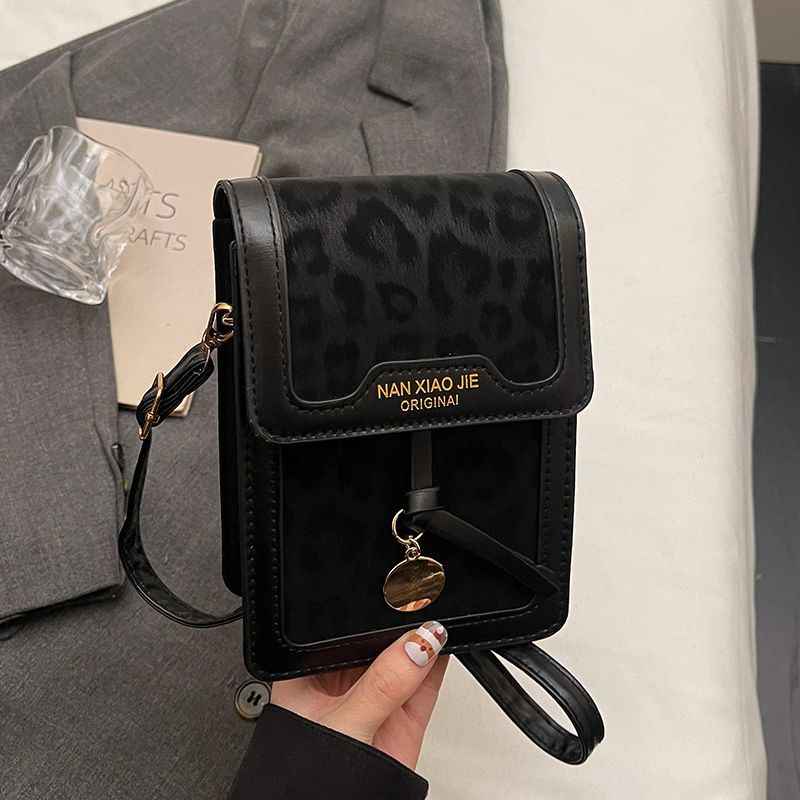 Leopard-Print Phone Bag Stylish Shoulder & Crossbody Bag