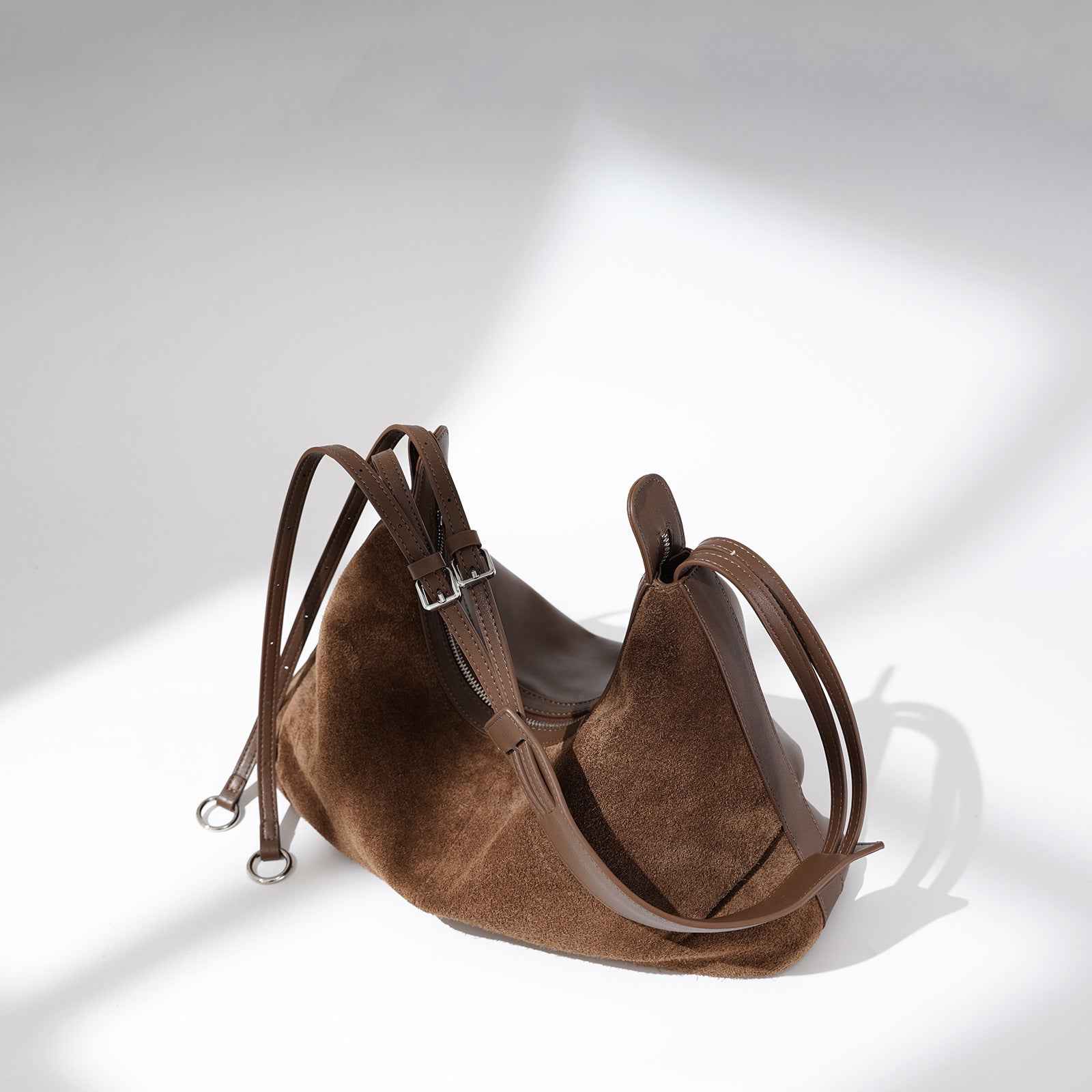 Versatile Chic Womens Bag For Fall And Winter
