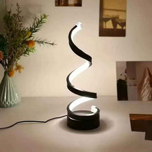 Nordic-style Modern Bar And Restaurant Ambiance Creative Table Lamp