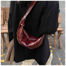 Dumpling Bag A Simple Stylish And Retro Crossbody Shoulder Bag For Women