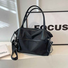 Womens Large-capacity Crossbody Bag For Short Trips
