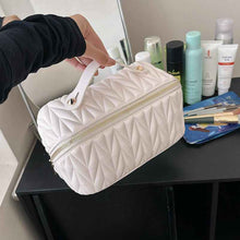 High-capacity Premium-feel Tote Storage Bag